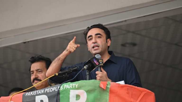 Bilawal Vows to Secure Kashmir Rights in Election Rally