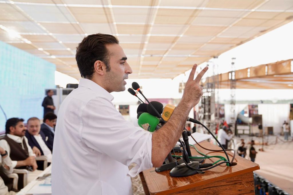 Bilawal Unveils Three Mega Projects for Karachi's Future